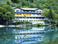 Taishō-ike Hotel